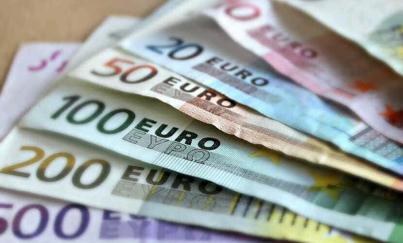 5 smart ways to invest €2000 for maximum returns